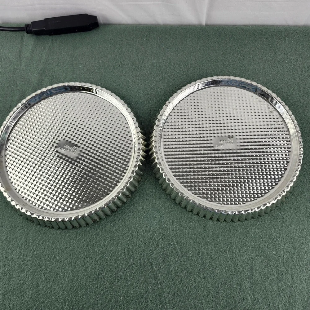 The Pampered Chef Flat Flan Pan Set Two 10